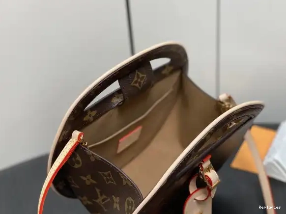 Rep ladies Around LOUIS PM VUITTON Me 0612